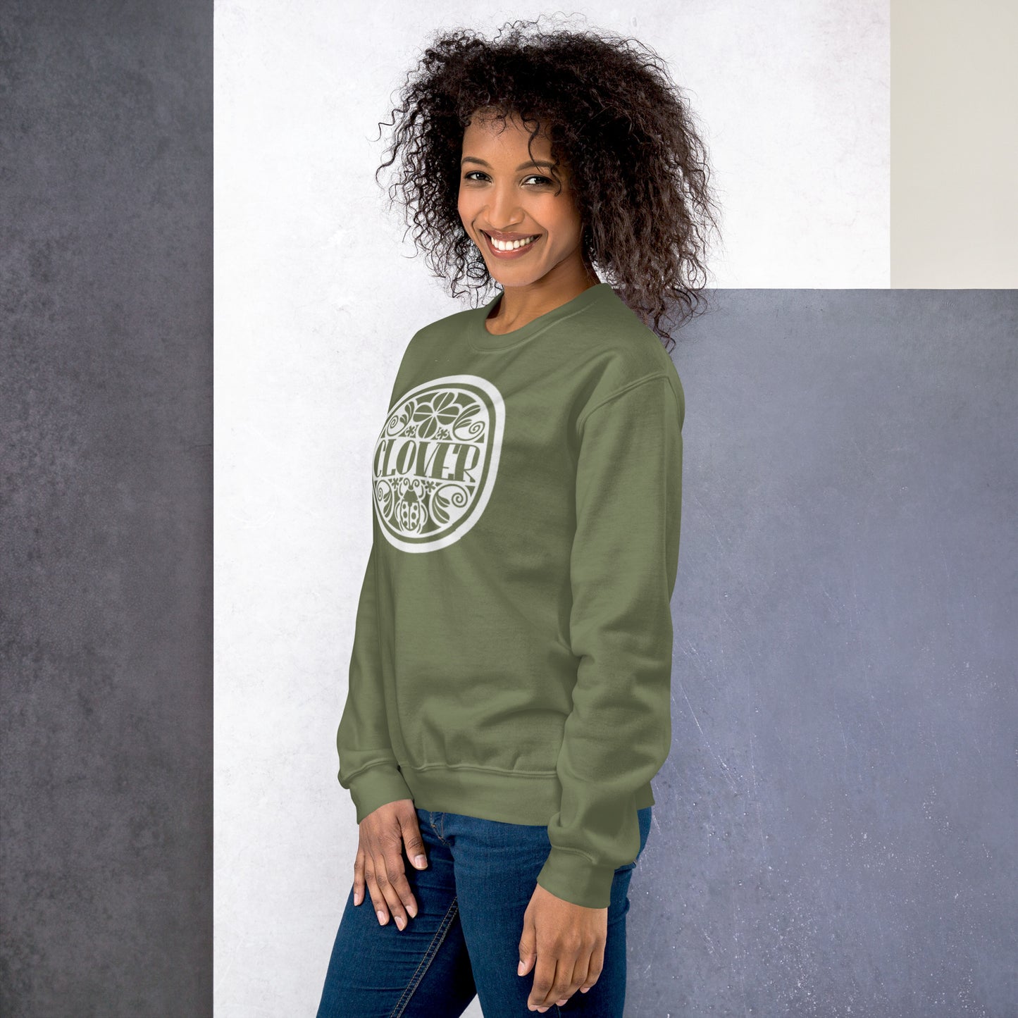 Clover - Printed Gildan Unisex Sweatshirt